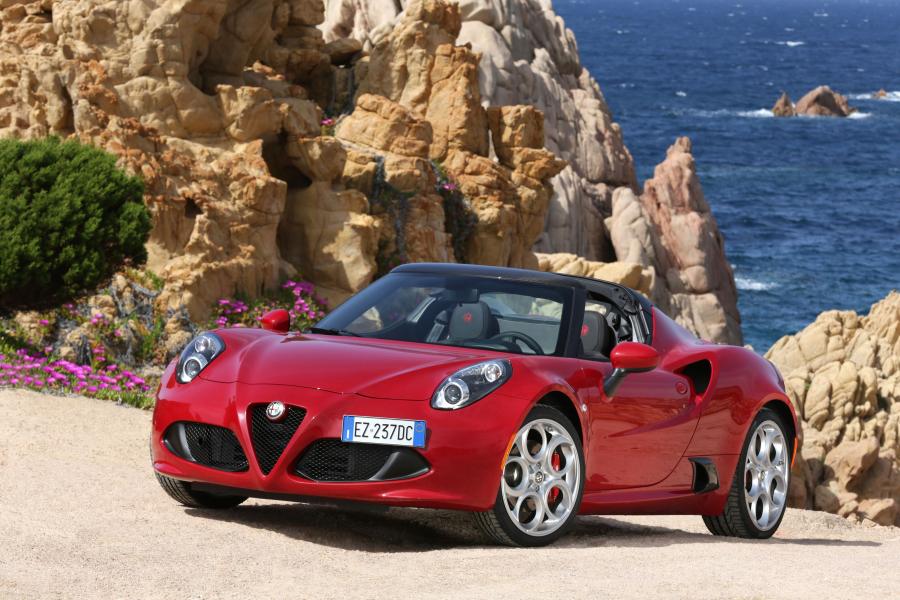  Alfa Romeo 4C Spider (960) 2015 года  (WW) (фото 32 из 59)